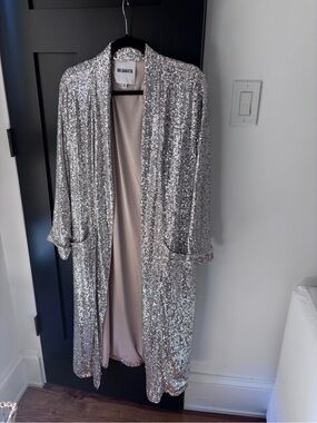 BB Dakota Silver Sequin Duster Cape